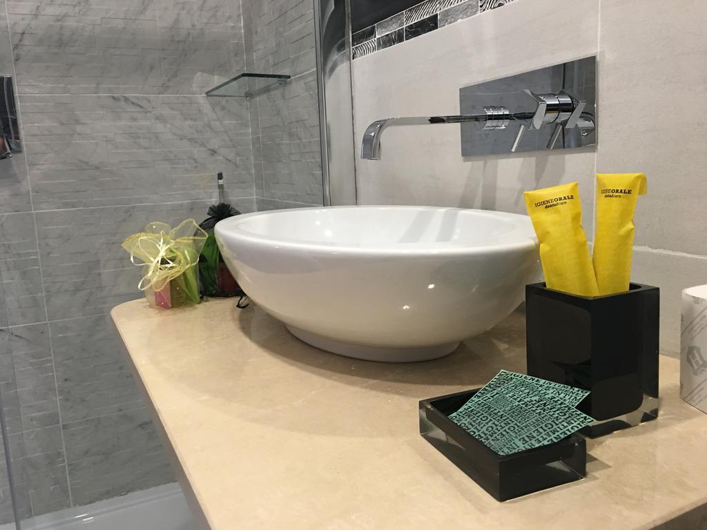 Crystal Rhome โรม ภายนอก รูปภาพ